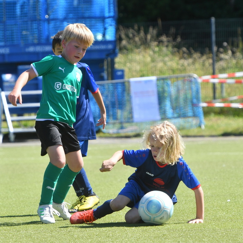 Einen ganzen Tag lang drehte sich im Sportzentrum Lindert alles um den Fußball-Nachwuchs. Von den Minikickern bis zur B-Jugend waren alle Altersklassen vertreten. Foto: WSC