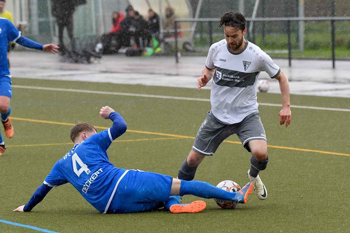 Sekunden nach seiner Einwechslung für Jannik Prinz hatte Dennis Przybilla das 3:0 auf dem Fuß. Foto: MSW