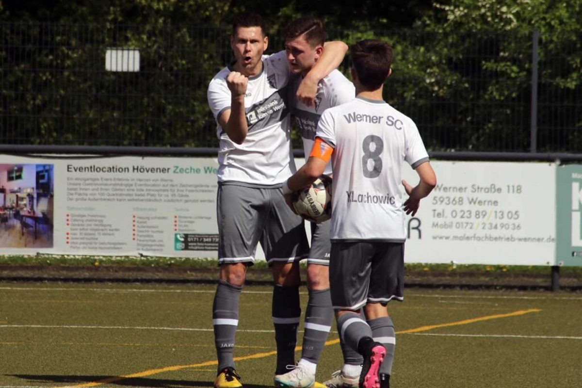 Gleich neunmal durfte der Werner SC gegen Drensteinfurt jubeln und präsentierte sich vor dem Spitzenspiel beim Zweiten VfL Kamen in Topform. Foto: Wagner